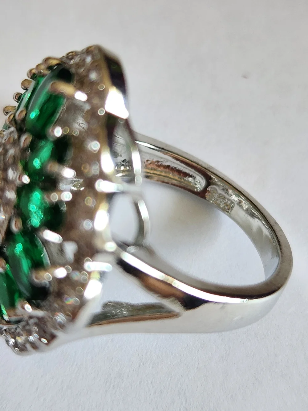 New 925 Silver Oval Cut Emerald Diamond Ring for Women